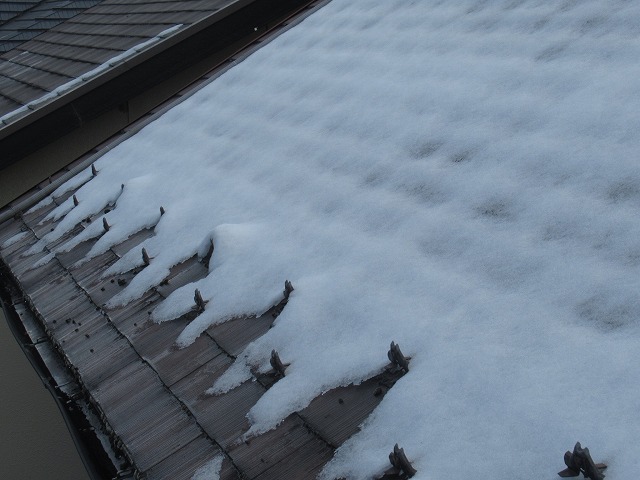 笛吹市　雪害雨樋破損